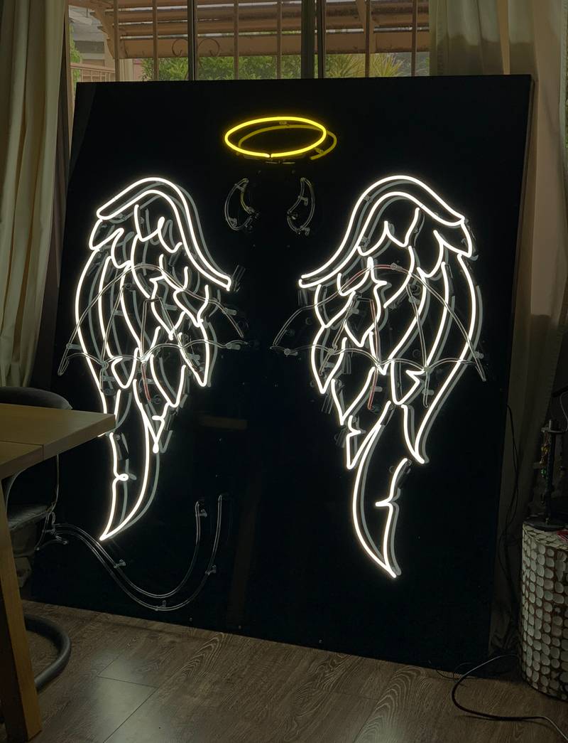 Custom Neon Signs, Los Angeles in Los Angeles by Neon Flamingo — example 2